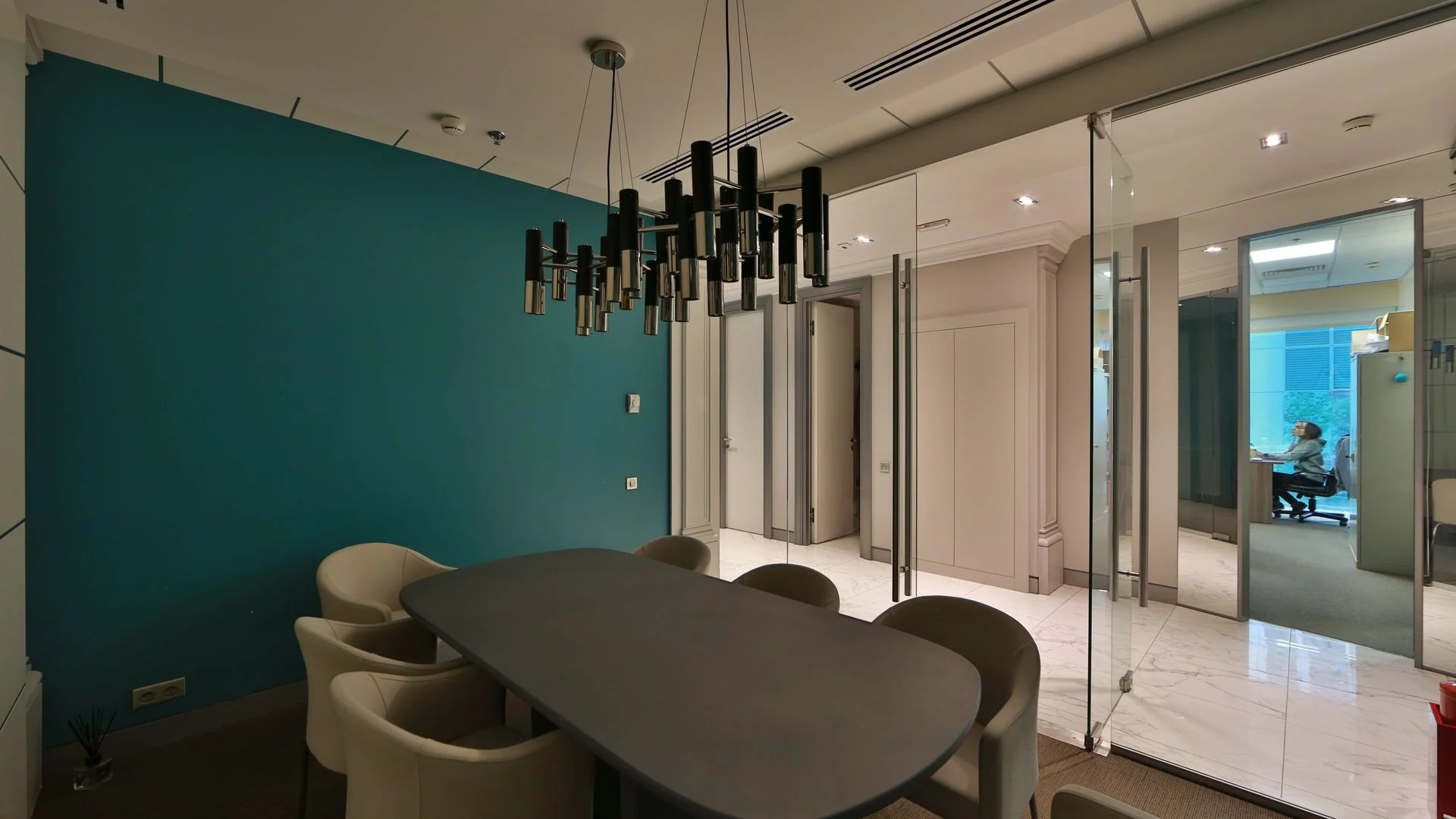 Аренда офиса в башне «Город Столиц» 292 м² на 6 этаже, вид 2