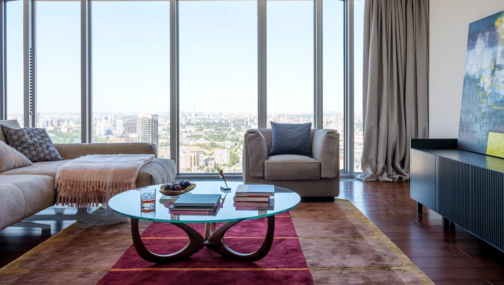 Apartment 191 m2 on the 72nd floor with 2 bedrooms in the OKO Towers, photo 1
