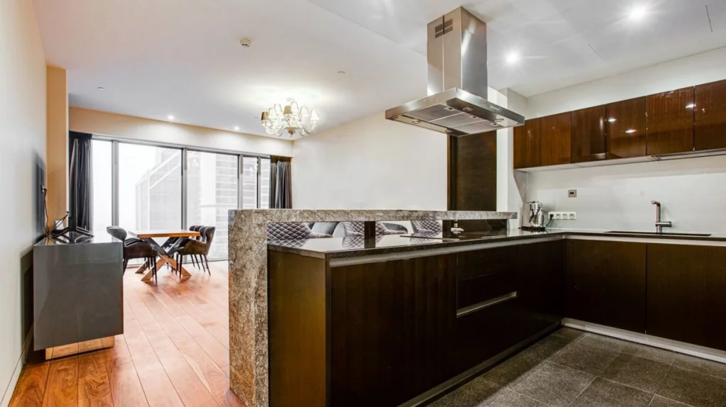 Apartment 92 m2 on the 30th floor with 1 bedroom in the OKO Towers, photo 10