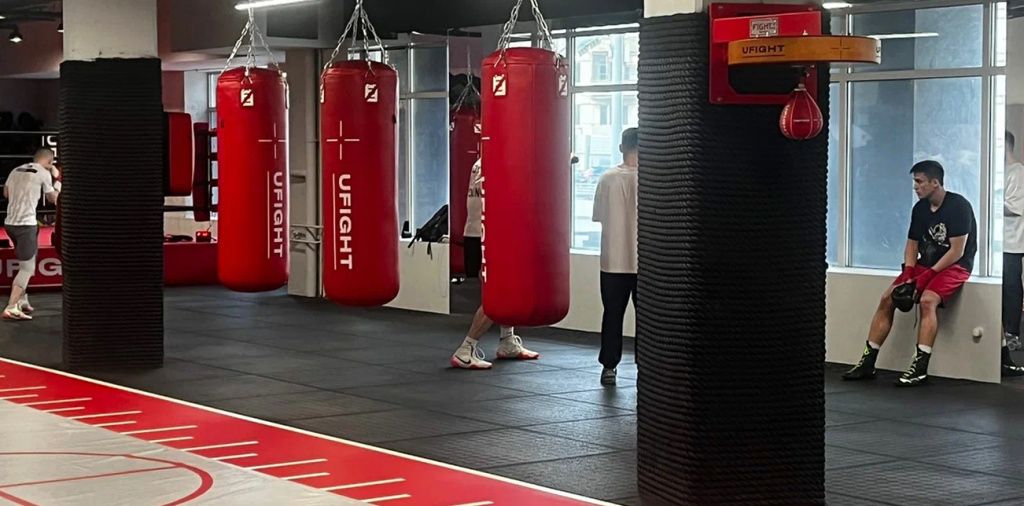 UFIGHT — نادي اللياقة البدنية والقتال في مدينة موسكو UFIGHT — Фитнес и бойцовский клуб в Москва-Сити