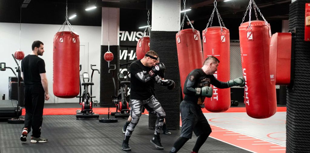 UFIGHT — نادي اللياقة البدنية والقتال في مدينة موسكو UFIGHT — Фитнес и бойцовский клуб в Москва-Сити